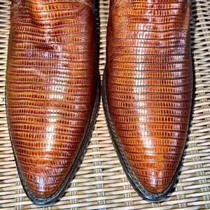 Sold! Stunning Dan Post Genuine Lizard cowboy Boots.